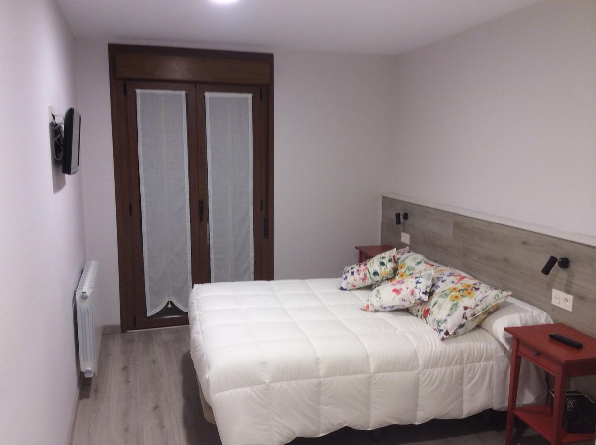 La Casa De Los Soportales Mansilla de las Mulas Eksteriør billede